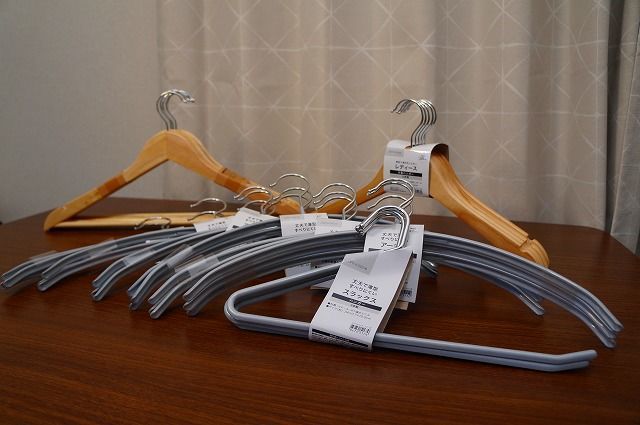 f:id:sk96a:20201019222847j:plain 購入したニトリのハンガー4種|どの製品もコスパ高くておすすめ