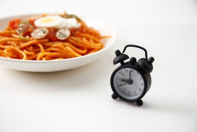 食事は寝る3時間前までに
