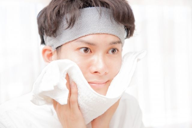しっかり泡を洗い流す