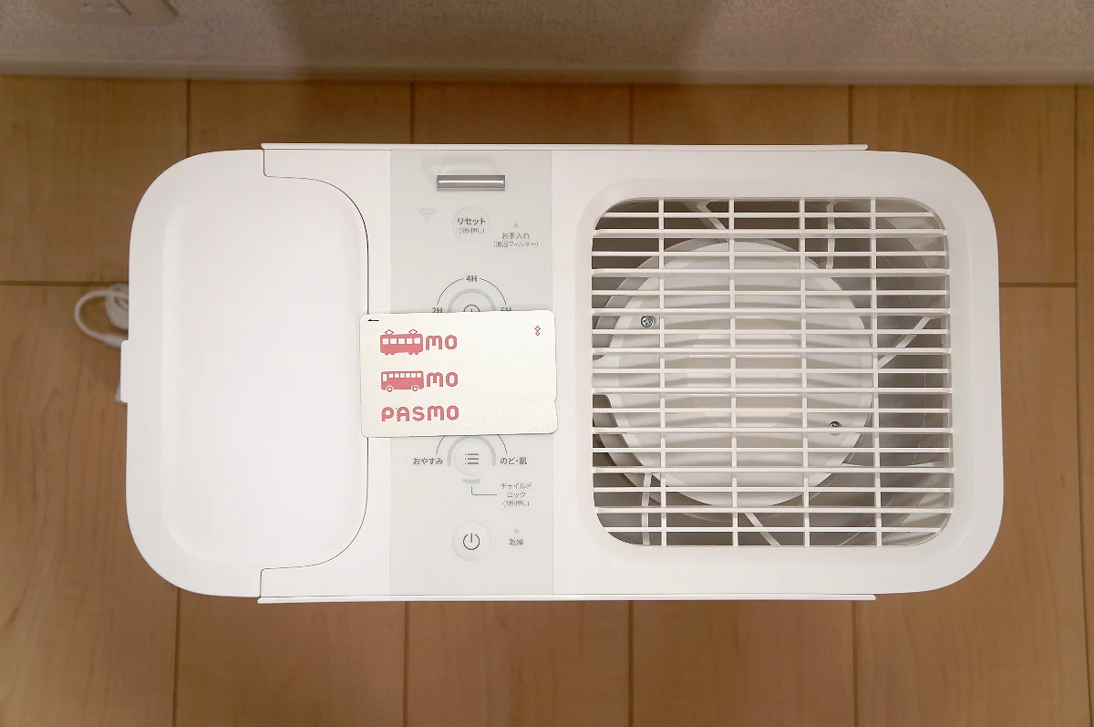 インテリアに自然となじむSwitchBot気化式加湿器