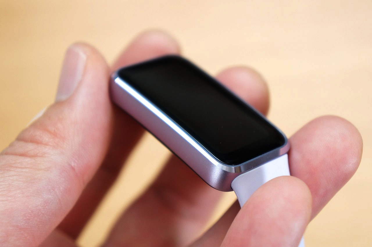 HUAWEI Band 10 高級感あるアルミ合金ケース|カラー展開も豊富