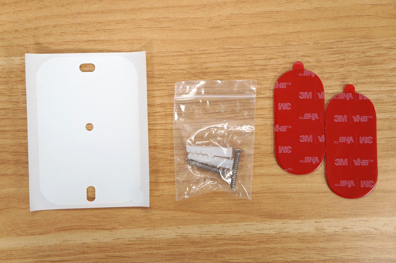 SwitchBotハブ3 壁面設置用のパーツ