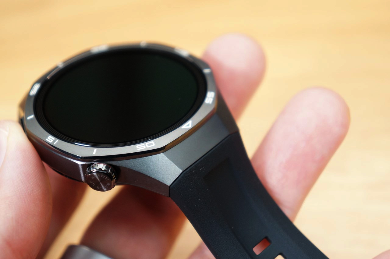 HUAWEI WATCH GT 5 Pro デザイン・質感、すべてが最高