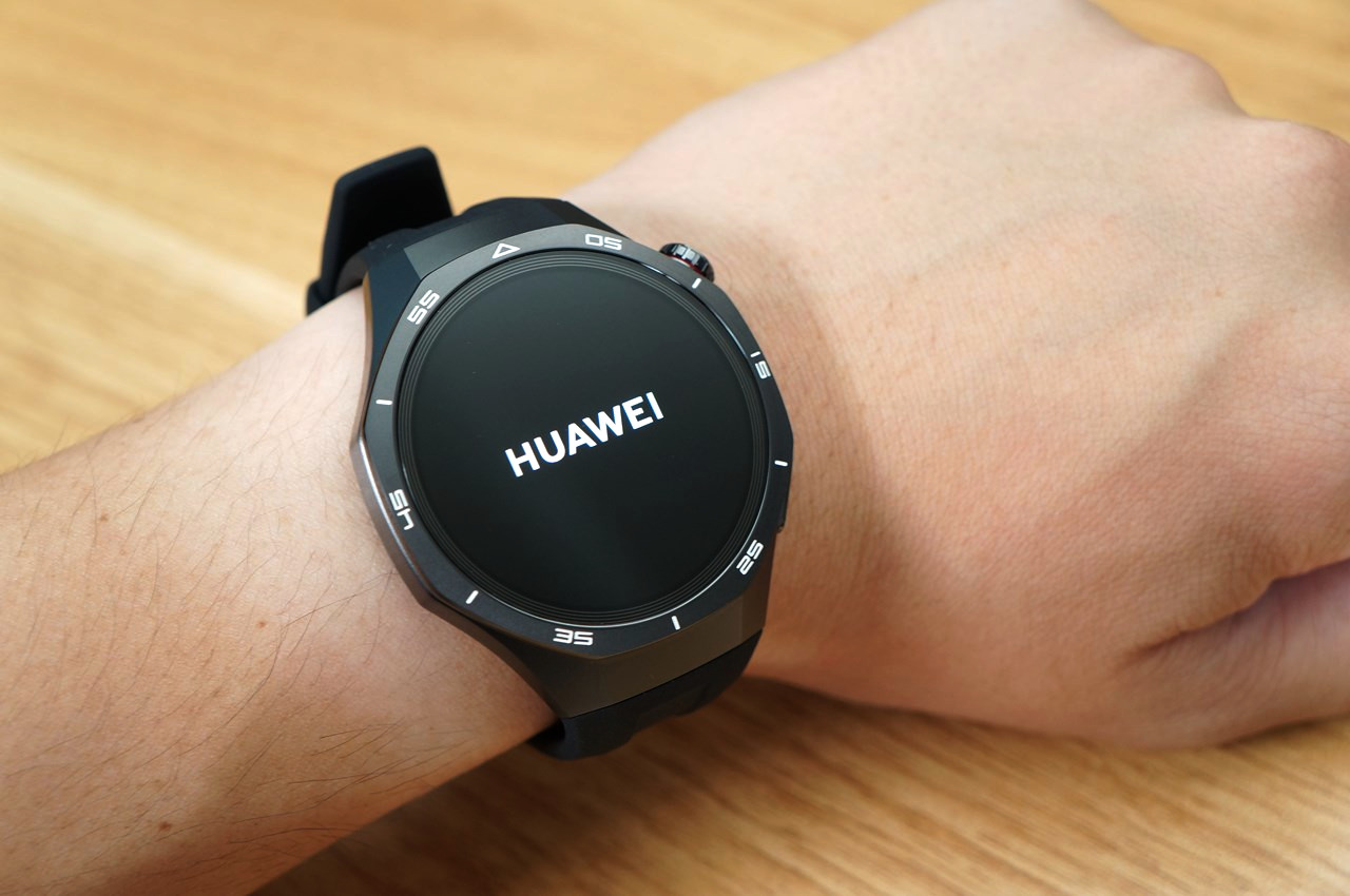 HUAWEI WATCH GT 5 Pro 起動