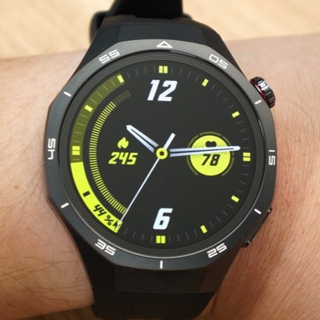 HUAWEI WATCH GT 5 Pro 文字盤の数が豊富