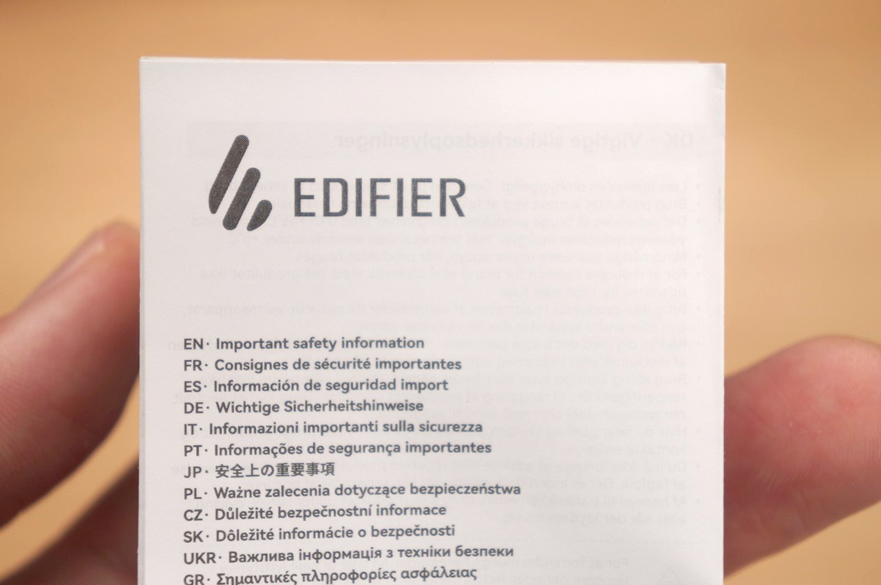 Edifier WH700NB Pro 取扱説明書